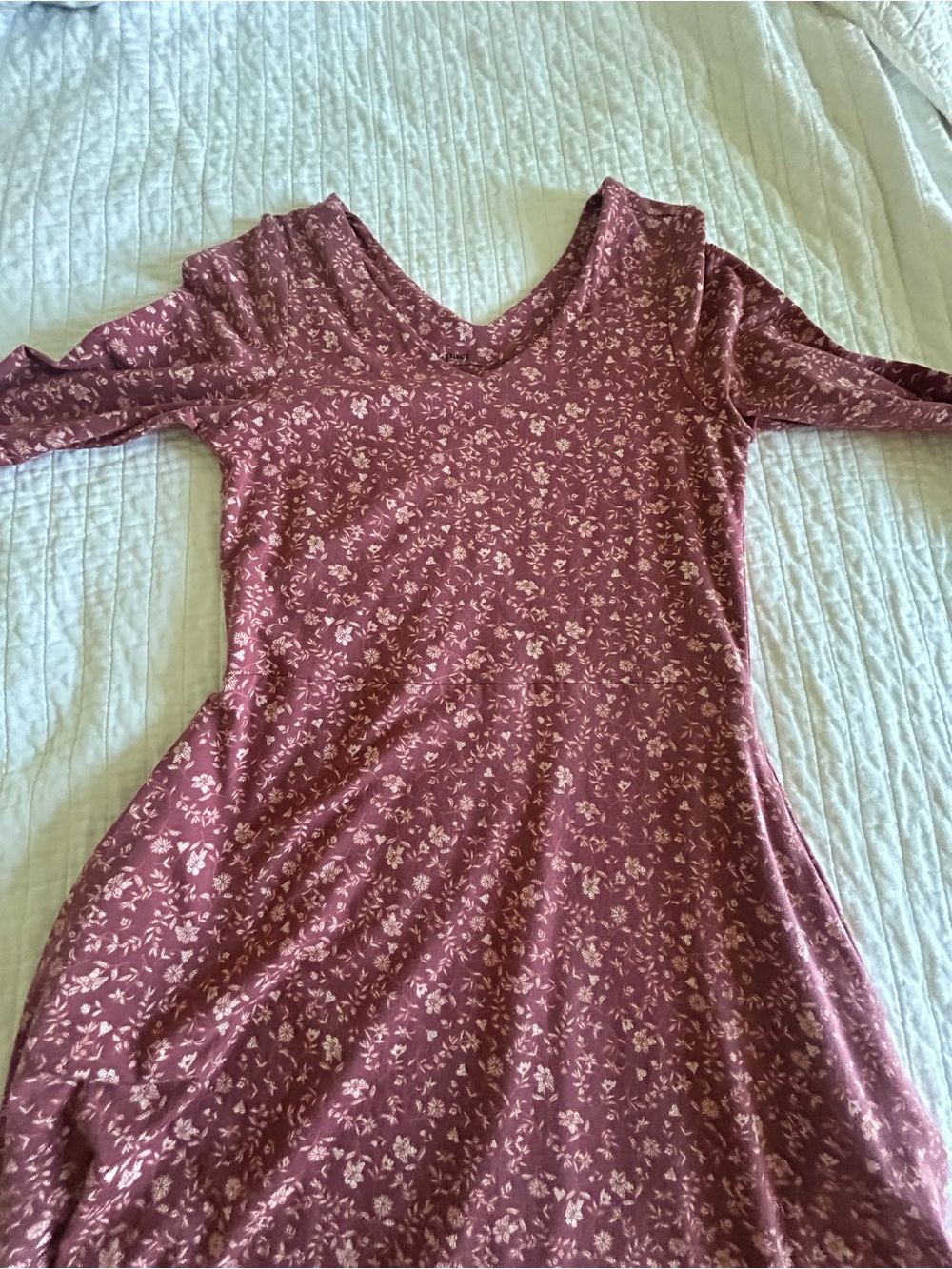 Women's Mauve Floral V-Neck Dress